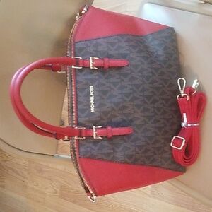 Michael Kors MK Gold Logo Charm / Mandarin Orange Saffiano Leather Handbag Fob